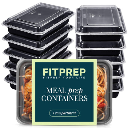 Zwei gestapelte Türme mit jeweils fünf schwarzen FITPREP Meal Prep Behältern inklusive transparentem Deckel, vorne ein Etikett mit Produktname „Meal prep Containers – 1 compartment“ und Spaghetti in einem Behälter sichtbar.