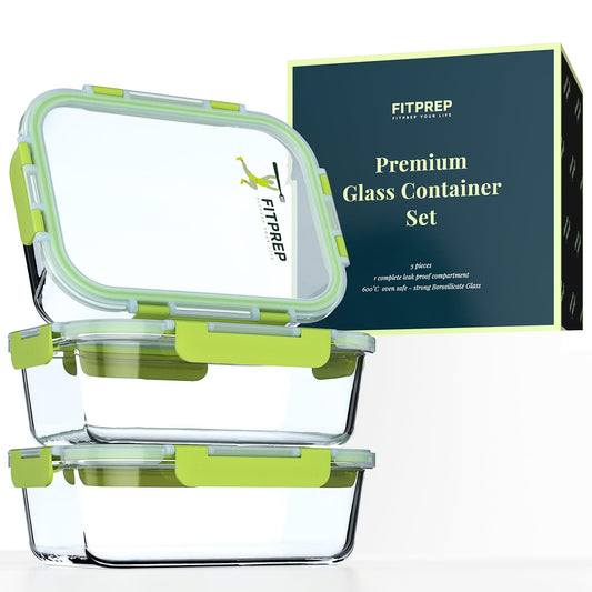 Drei leere FITPREP Glasbehälter mit grünem Deckel platzsparend übereinander gestapelt, ideal für die Aufbewahrung.
